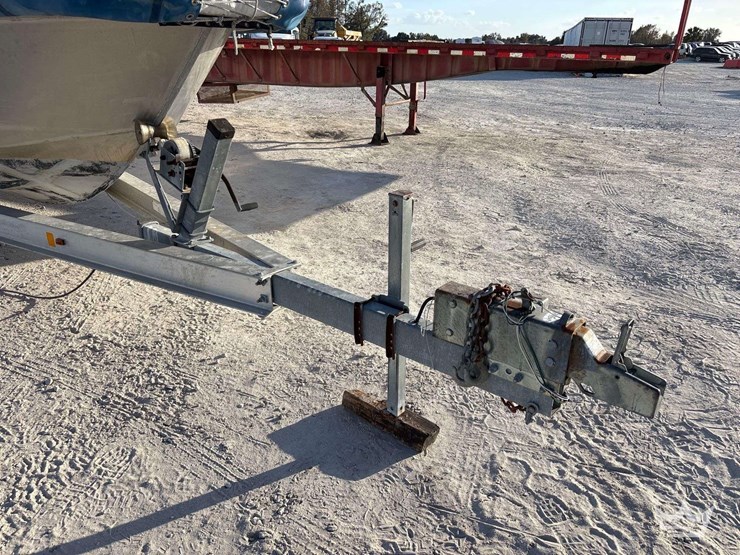 2011-armstong-marine-pilot-house-boat-w/-t/a-boat-trailer-image-57