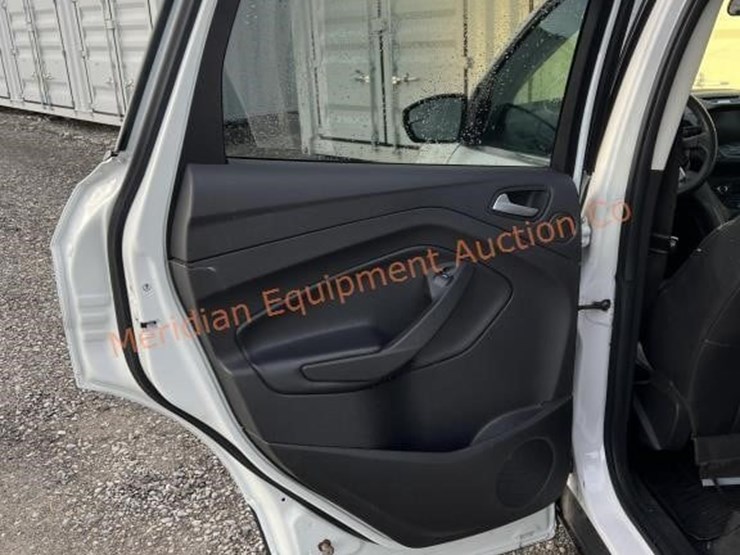 ford-escape-se-image-26