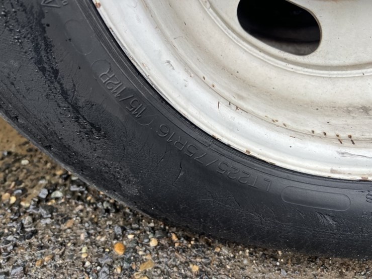 2015-chevrolet-express-paratransit-bus-image-17