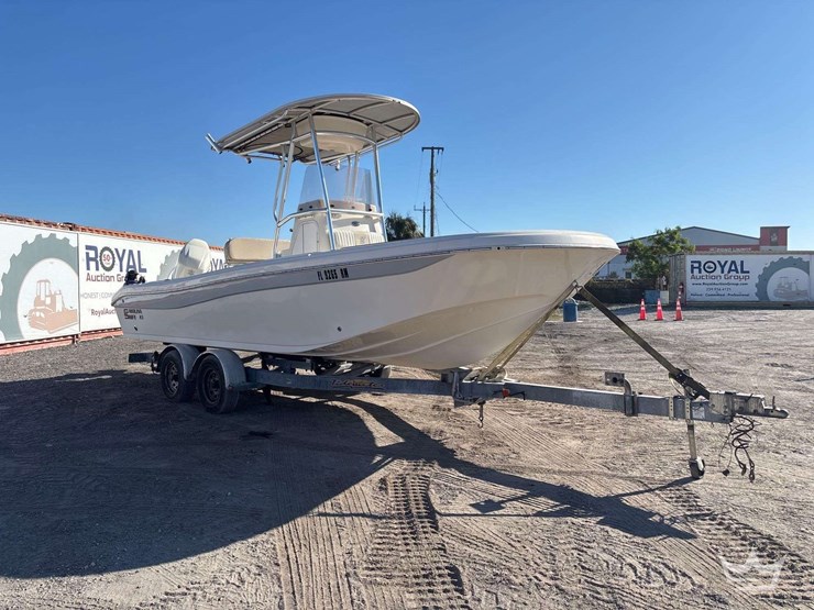 2018-23ft.-carolina-skiff-ultra-elite-boat-with-24ft.-t/a-boat-trailer-image-3