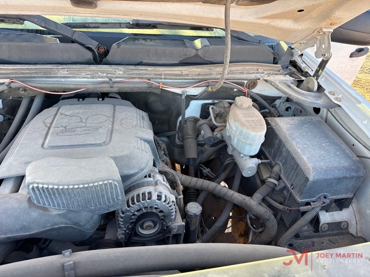 2008-chevrolet-silverado-2500-image-19