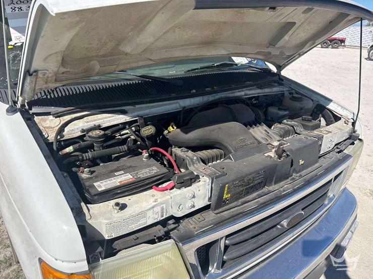 2003-coachmen-catalina-sport-220rk-class-c-motorhome-image-8