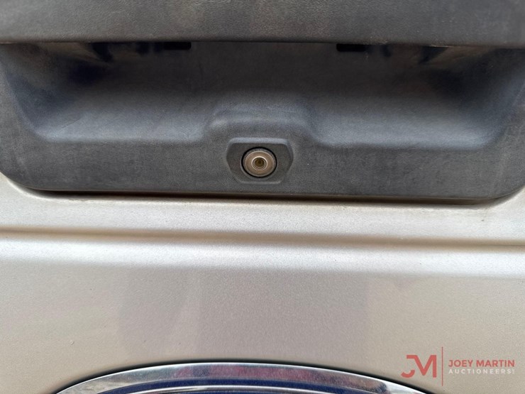 ford-f150-xlt-image-12