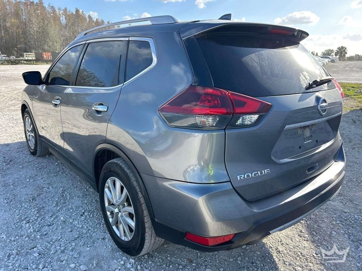 2018-nissan-rogue-image-32