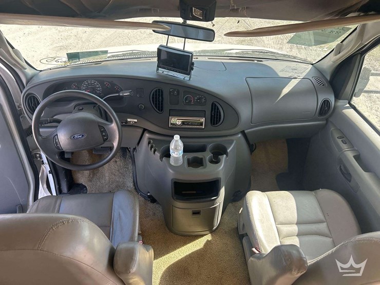 2003-coachmen-catalina-sport-220rk-class-c-motorhome-image-18