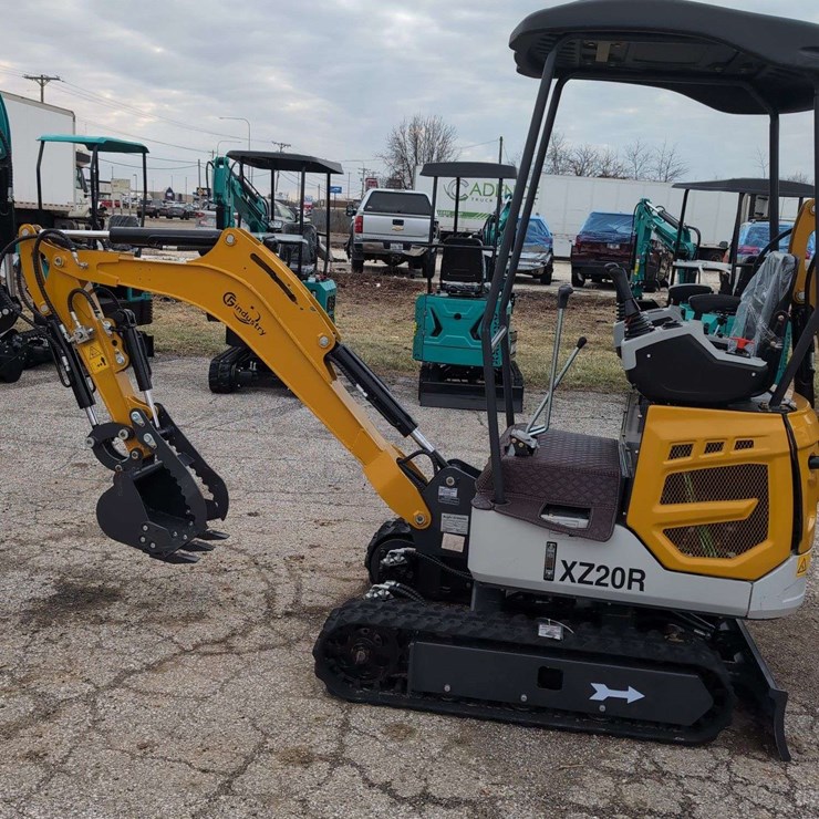 CFG Industrial Mini Excavator - XZ20R - YELLOW