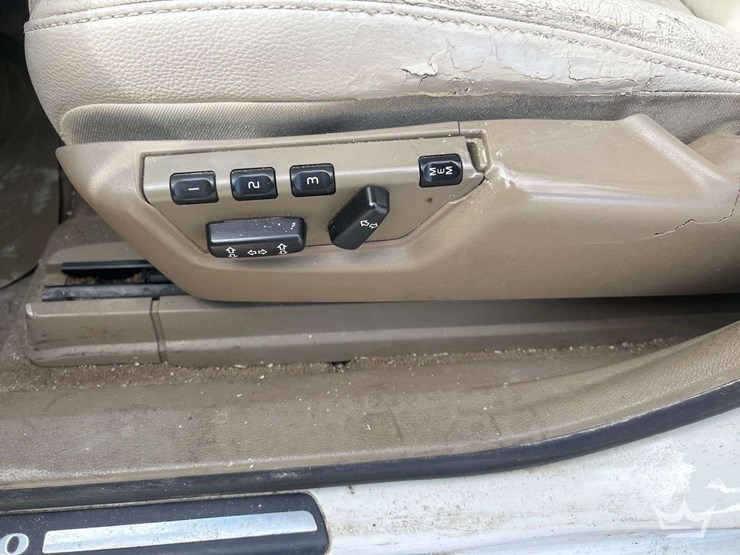 2008-volvo-xc90-image-18