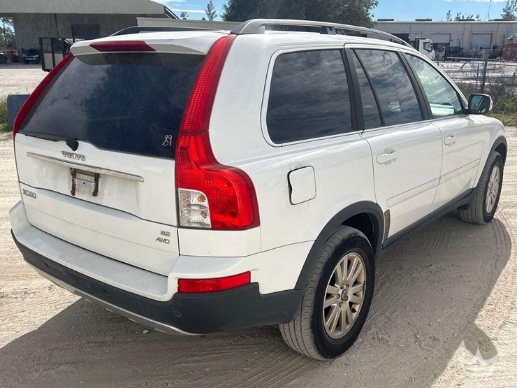 2008-volvo-xc90-image-3