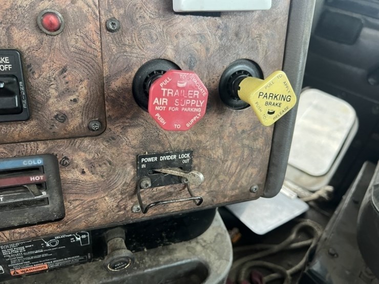 1998-international-9200-image-30