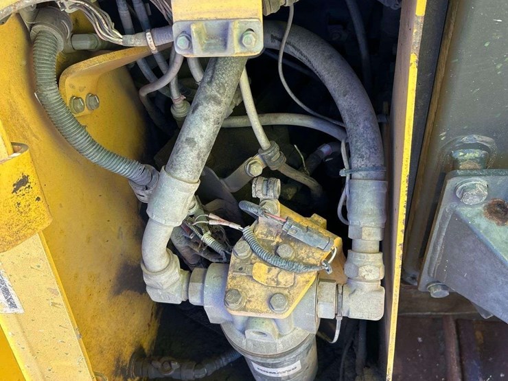 komatsu-d61px-image-10