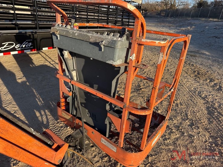 jlg-e400ajp-image-7