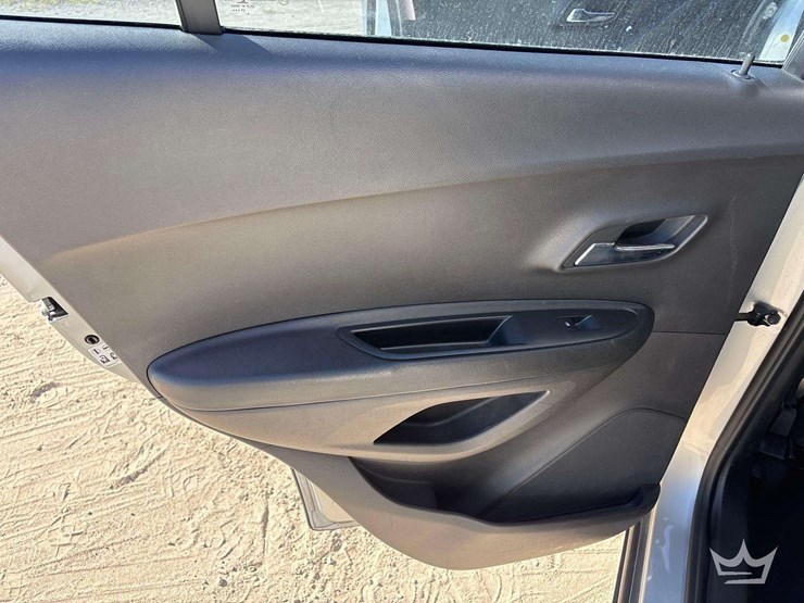 2018-chevrolet-trax-suv-image-20