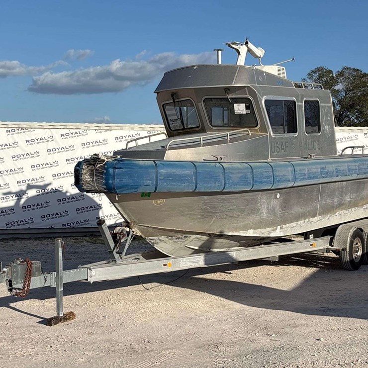 Pilot House Boat w/ T/A Boat Trailer