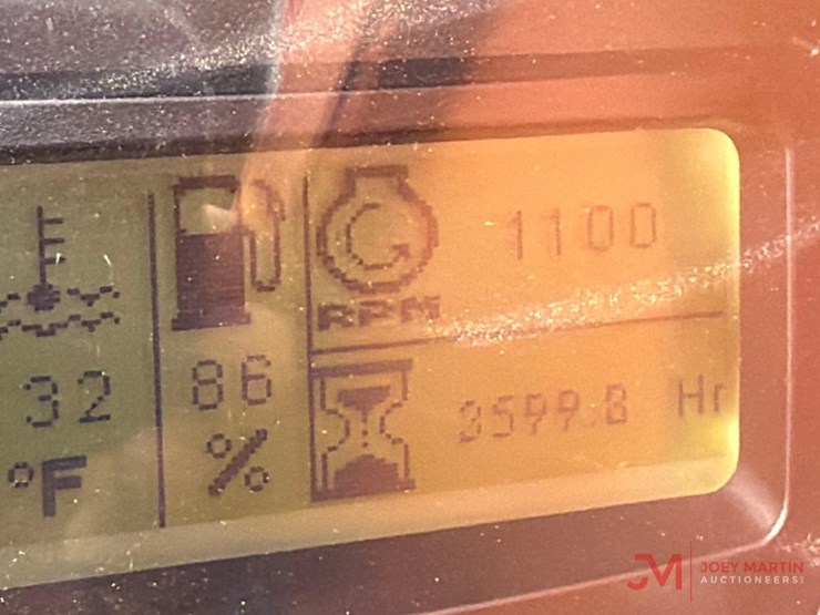 2013-sky-trak-10042-image-22