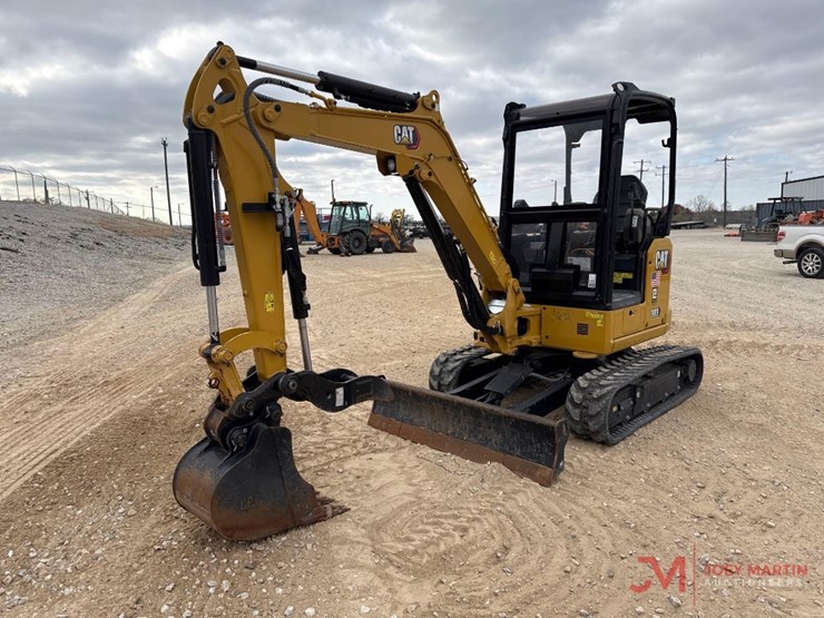 caterpillar-303-image-2