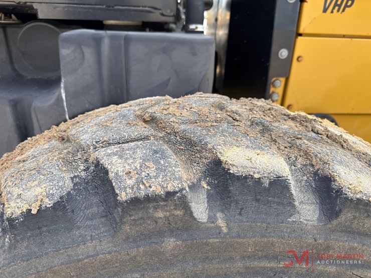 2012-caterpillar-140m2-image-8