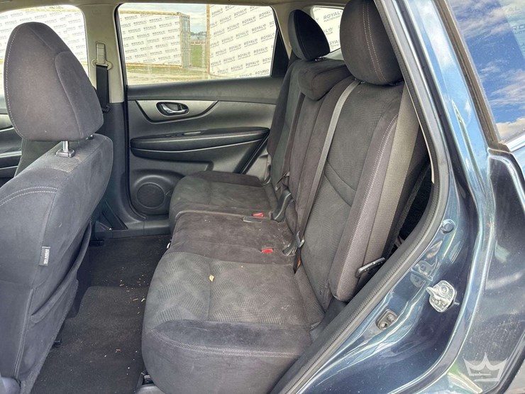 2014-nissan-rogue-image-24