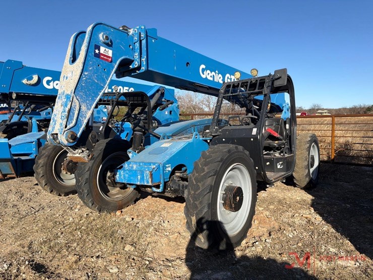 2018-genie-gth844-image-4