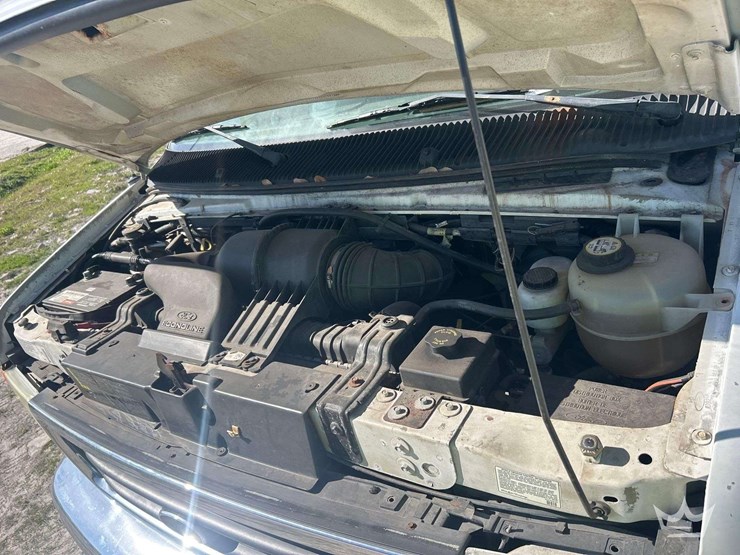 2003-coachmen-catalina-sport-220rk-class-c-motorhome-image-7