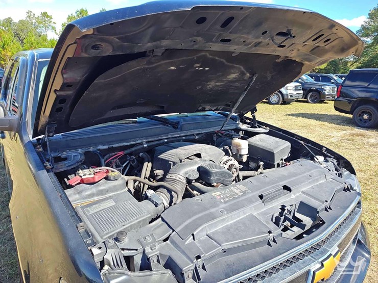 2014-chevrolet-tahoe-image-9