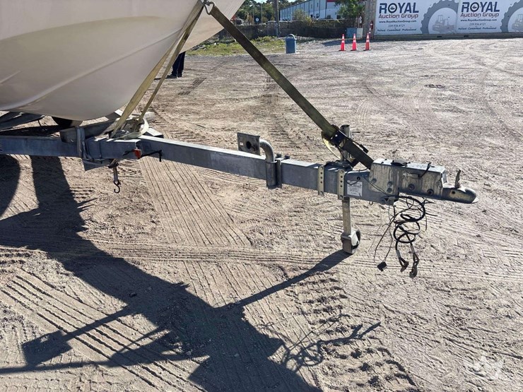 2018-23ft.-carolina-skiff-ultra-elite-boat-with-24ft.-t/a-boat-trailer-image-35