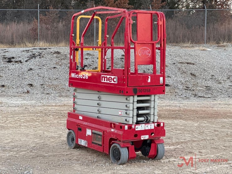 mec-micro-26-electric-scissor-lift-image-1