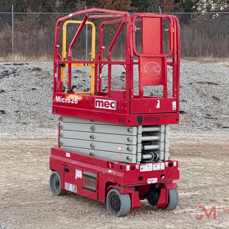 MEC MICRO 26 ELECTRIC SCISSOR LIFT
