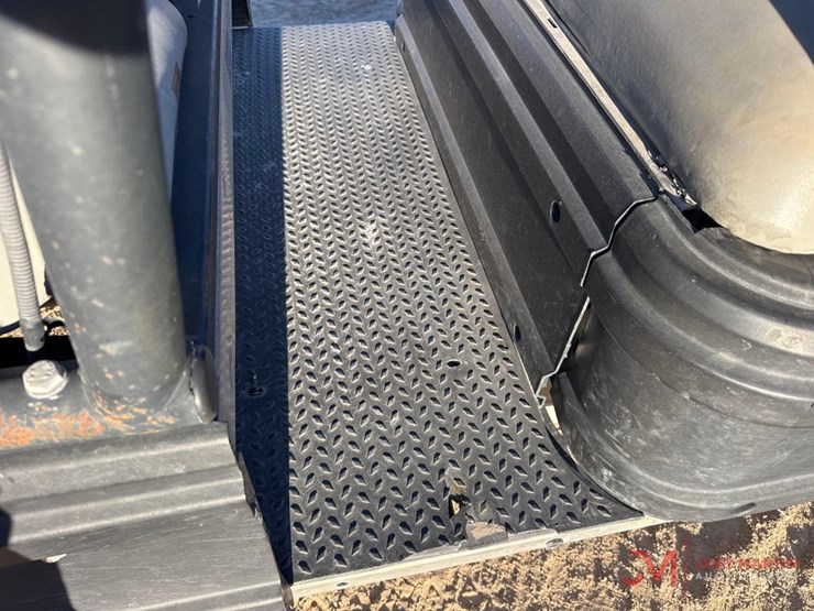 2019-ingersoll-rand-club-car-carry-all-utv-image-15