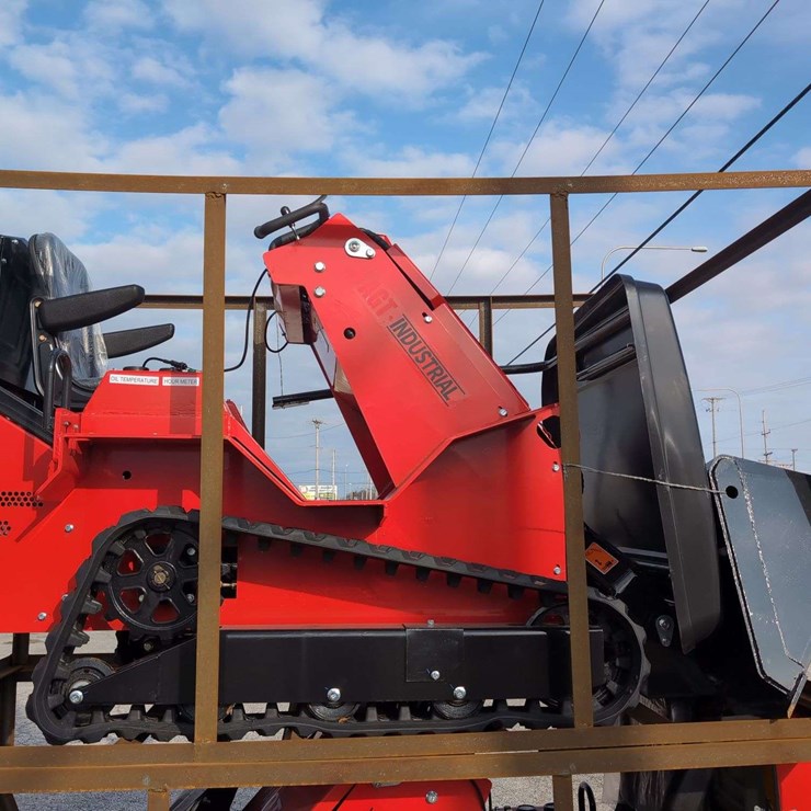 AGT Gas Powered Mini Track Skid Steer Loader SDA-140T - RED