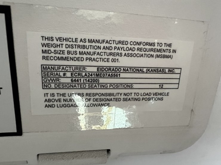 2014-chevrolet-express-paratransit-bus-image-26