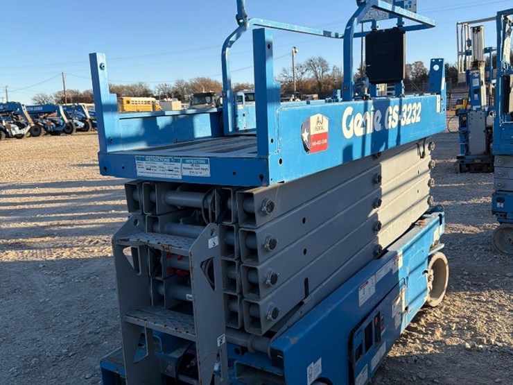 2019-genie-gs3232-image-2