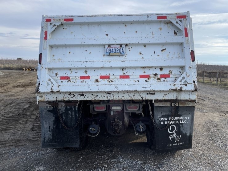 1988-peterbilt-379-image-4