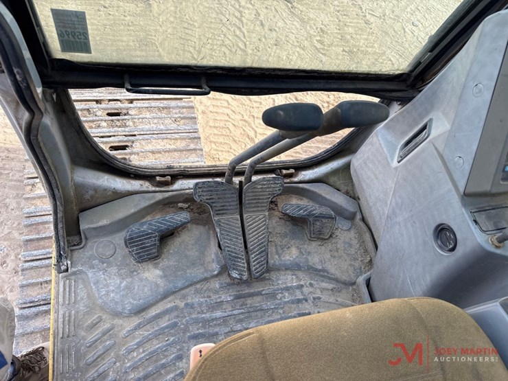 kobelco-sk210-lc-image-23