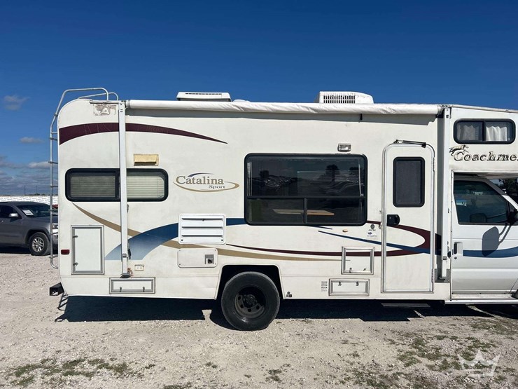 2003-coachmen-catalina-sport-220rk-class-c-motorhome-image-31