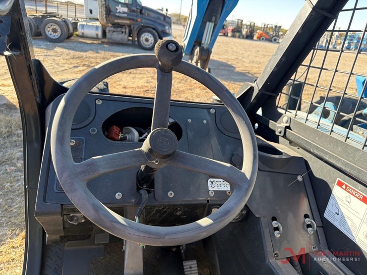 2018-genie-gth844-image-14