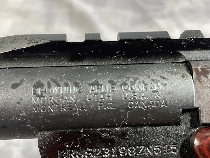 #5195-•-browning-buckmark,-22-lr-semi-auto-pistol,-sn:-brus23198zn515,-(neenah,-wi)-image-7