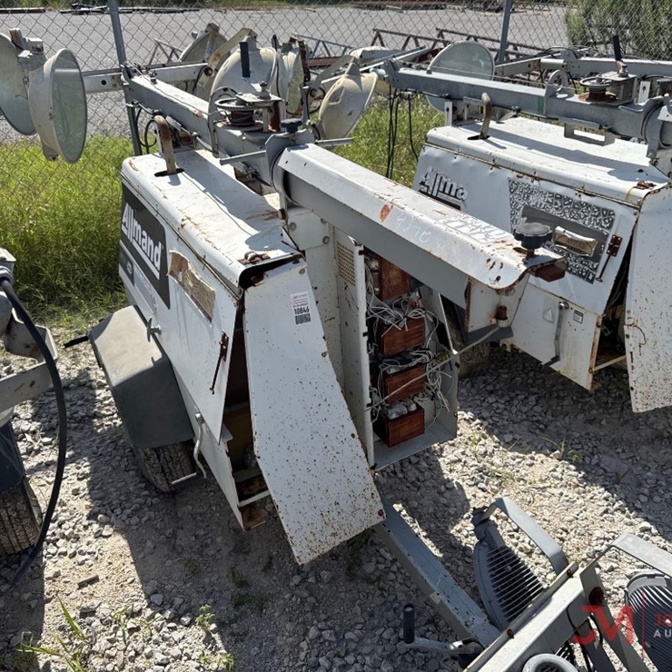 ALLMAND NITE-LITE PRO TOWABLE LIGHT TOWER PIC SN