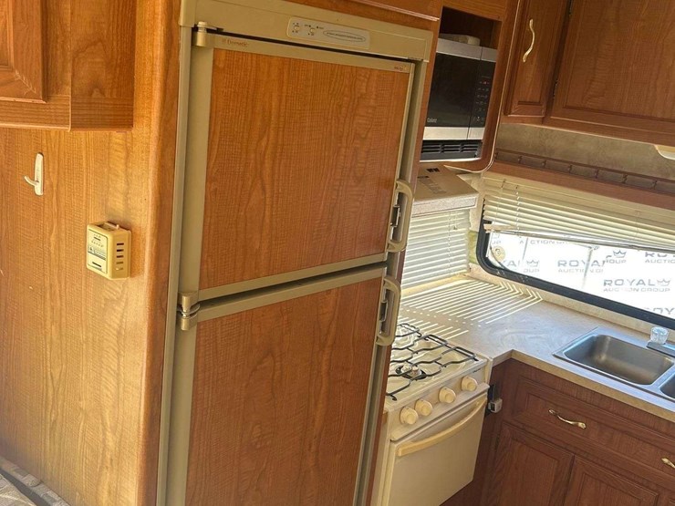 2003-coachmen-catalina-sport-220rk-class-c-motorhome-image-22