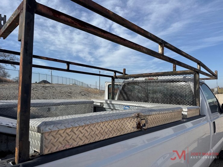 2008-ford-f250-xl-image-13