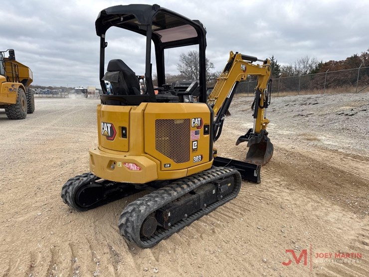 caterpillar-303-image-4