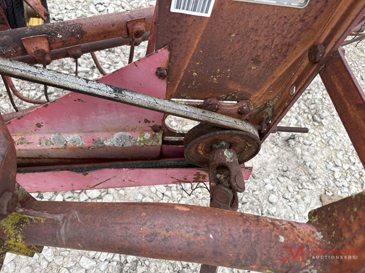massey-ferguson-side-discharge-hay-rake-image-6