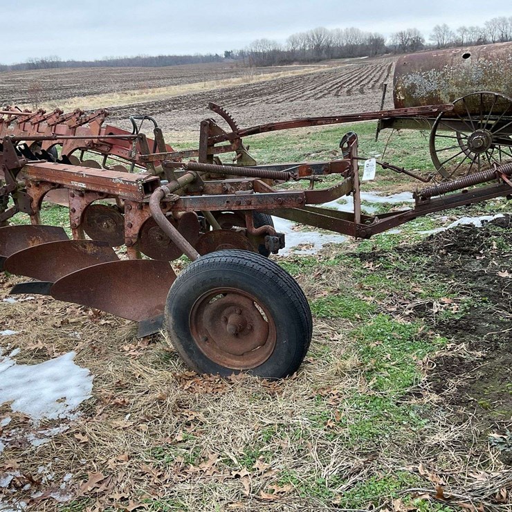 McCormick 3 Bottom Pull-Type Plow on Rubber