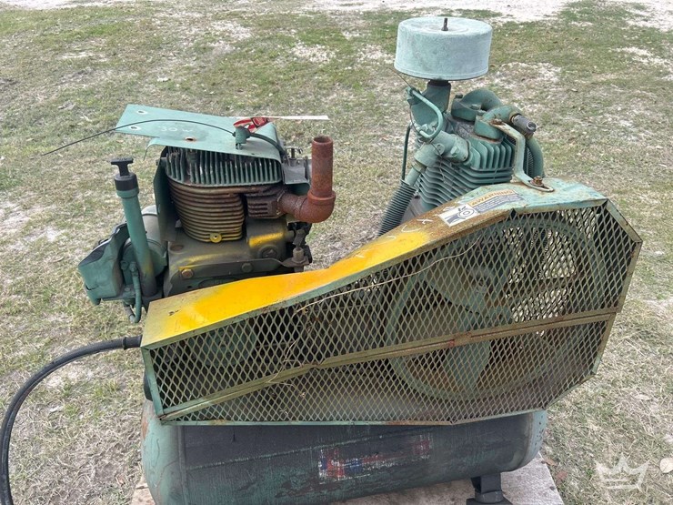 gas-powered-air-compressor-image-5