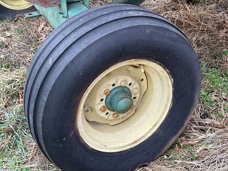 gravity-flow-wagon-image-10