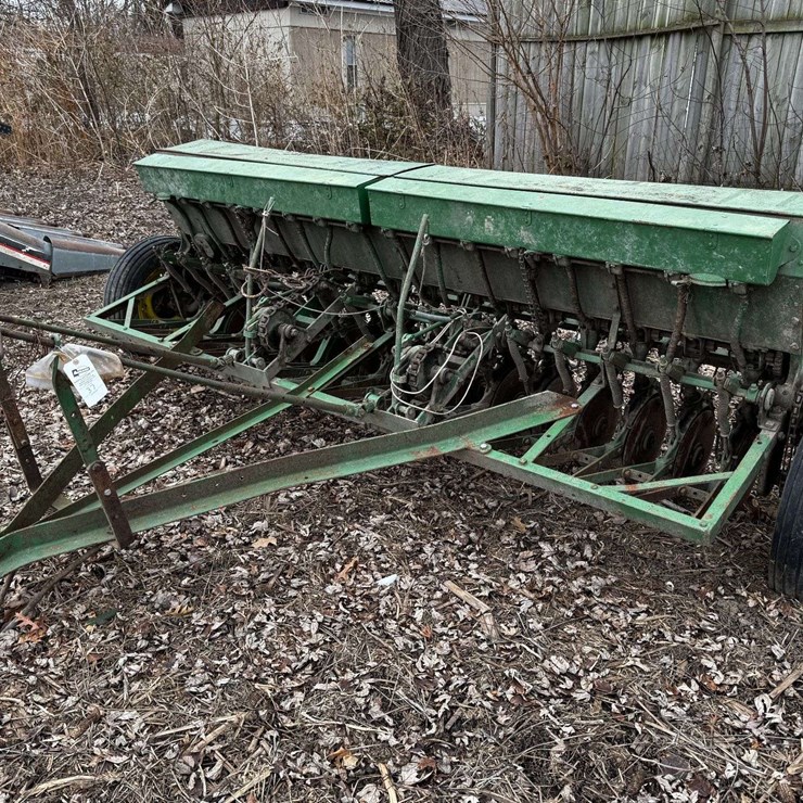 Vintage 10' Grain Drill on Rubber