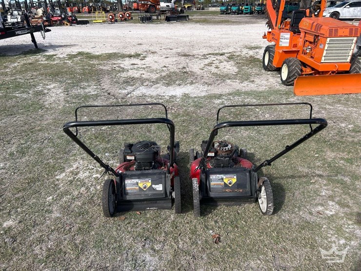 lot-of-2-yard-machines-push-mowers-image-5