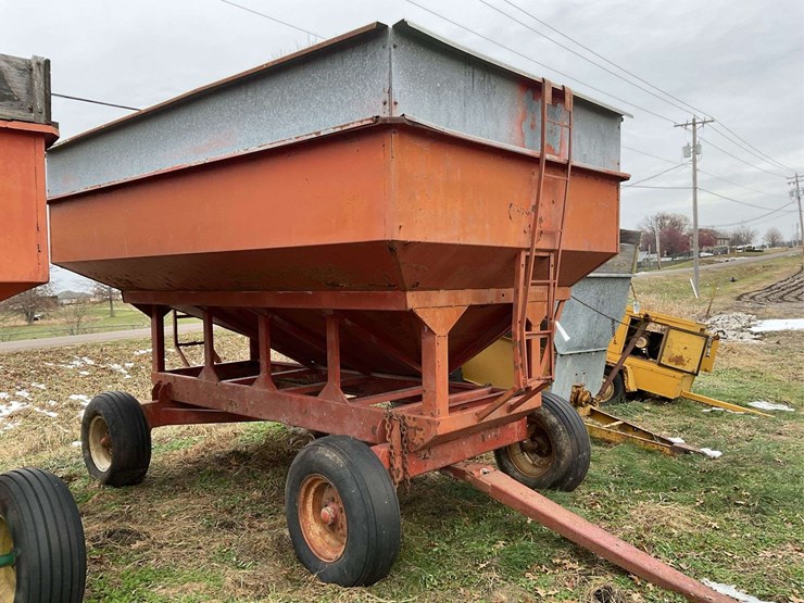 gravity-flow-wagon-image-3