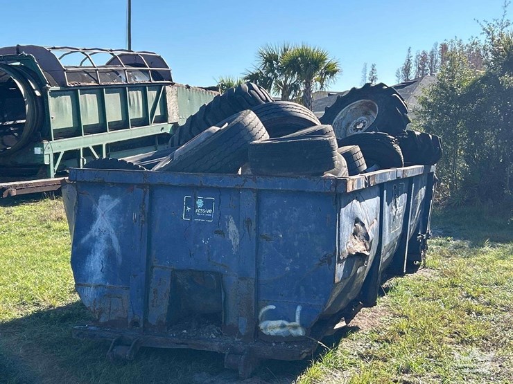 rolloff-dumpster-body-with-misc-tires-image-1