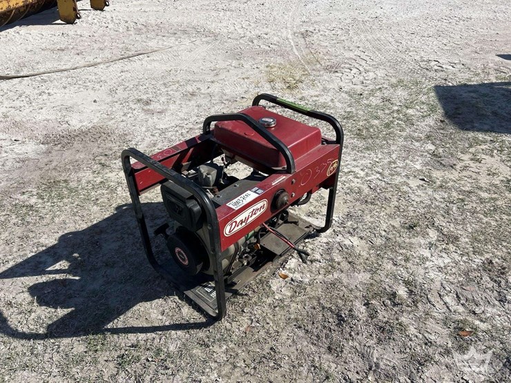 dayton-4w115a-heavy-duty-portable-diesel-generator-image-3