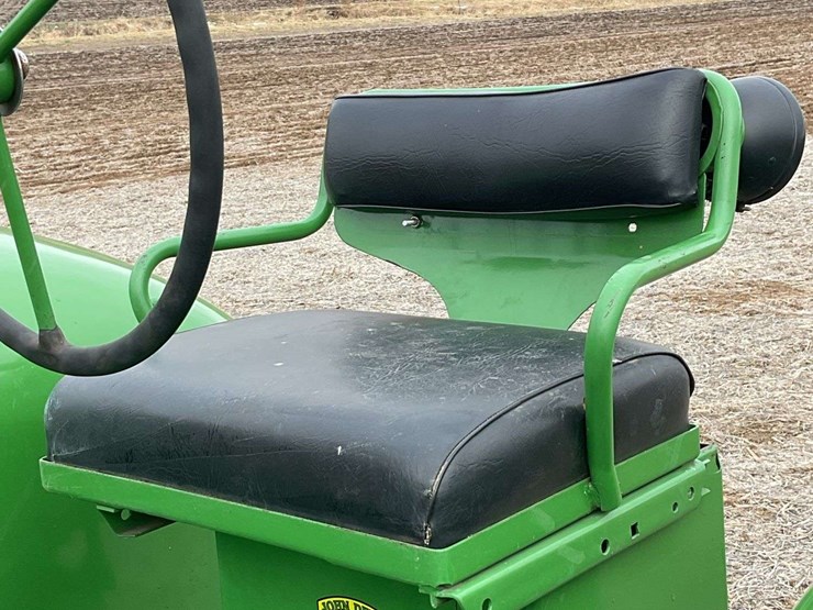 john-deere-70-image-40